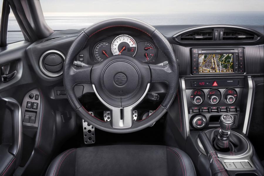  Toyota GT 86 2012 года  (фото 31 из 106)